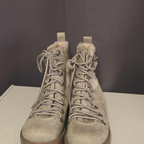 NWT Soda Women's Beige Serpa Lace-Up Ankle Boots 8.5 - Picture 4 of 11